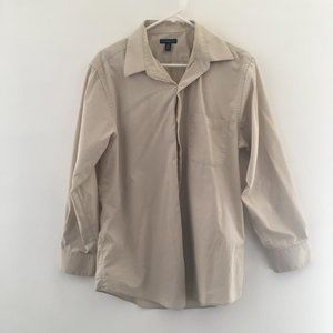 Croft& Barrow men’s dress shirt size medium 32/33